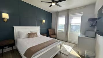 Fer et planche Ă repasser, Wi-Fi, draps fournis