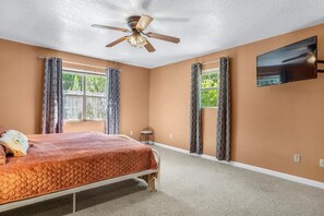 3 chambres, fer et planche Ă repasser, Wi-Fi, draps fournis
