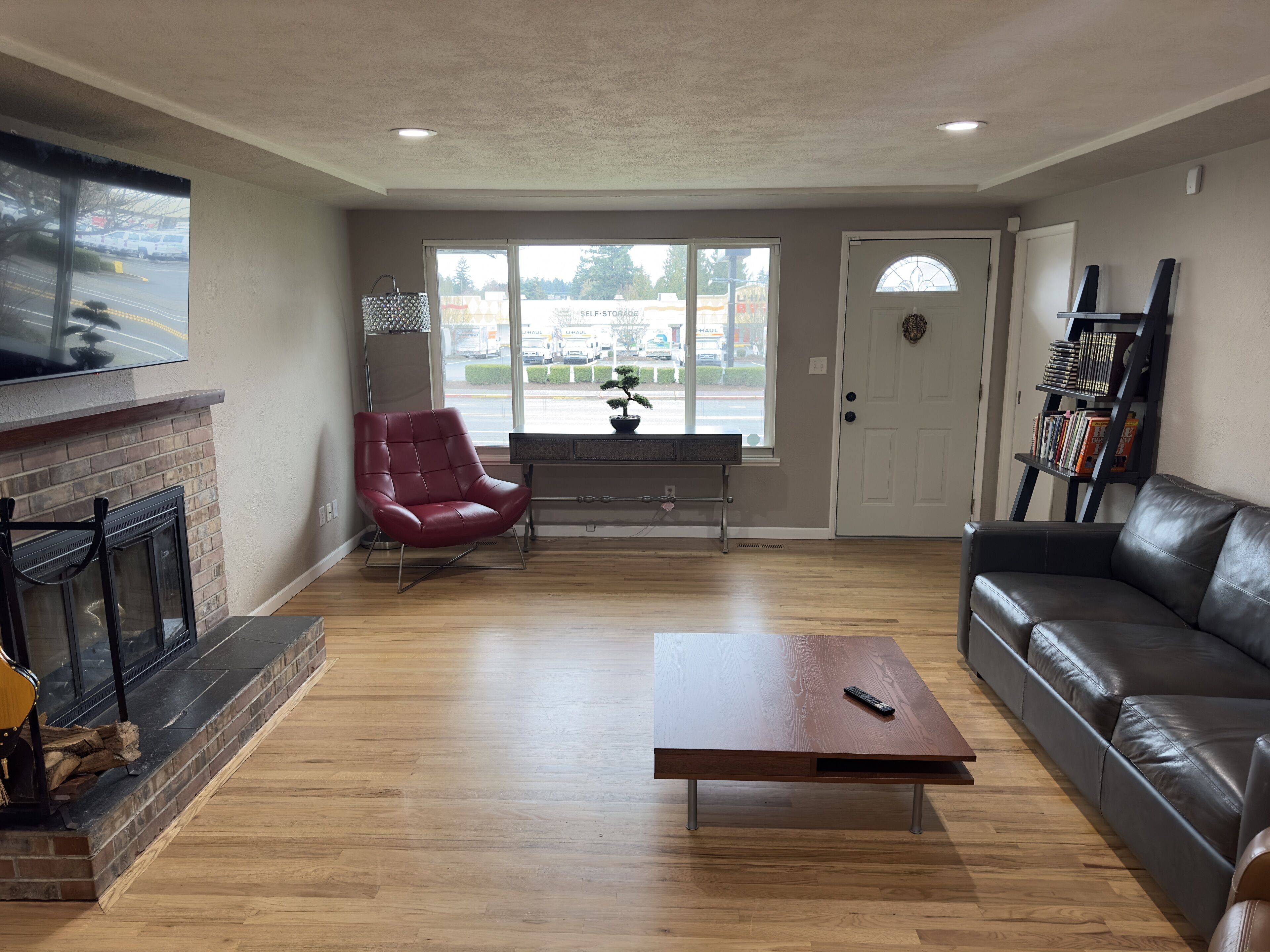 Charming 3-Bedroom House Rental in Tacoma, WA - Cozy Comfort, Convenient Living
