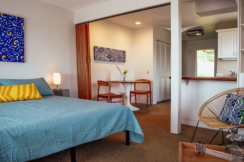 Napili Village Hotel