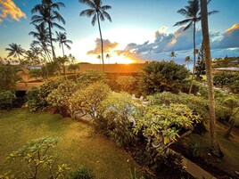 Estudio estándar, vistas parciales al mar | Vistas del balcón