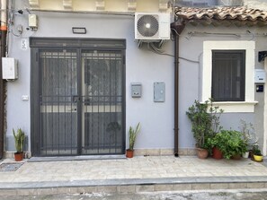Exterior detail - 1 Bedroom Apartment in Catania (Catania)