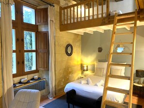 2 chambres, fer et planche à repasser, lit parapluie, Wi-Fi gratuit