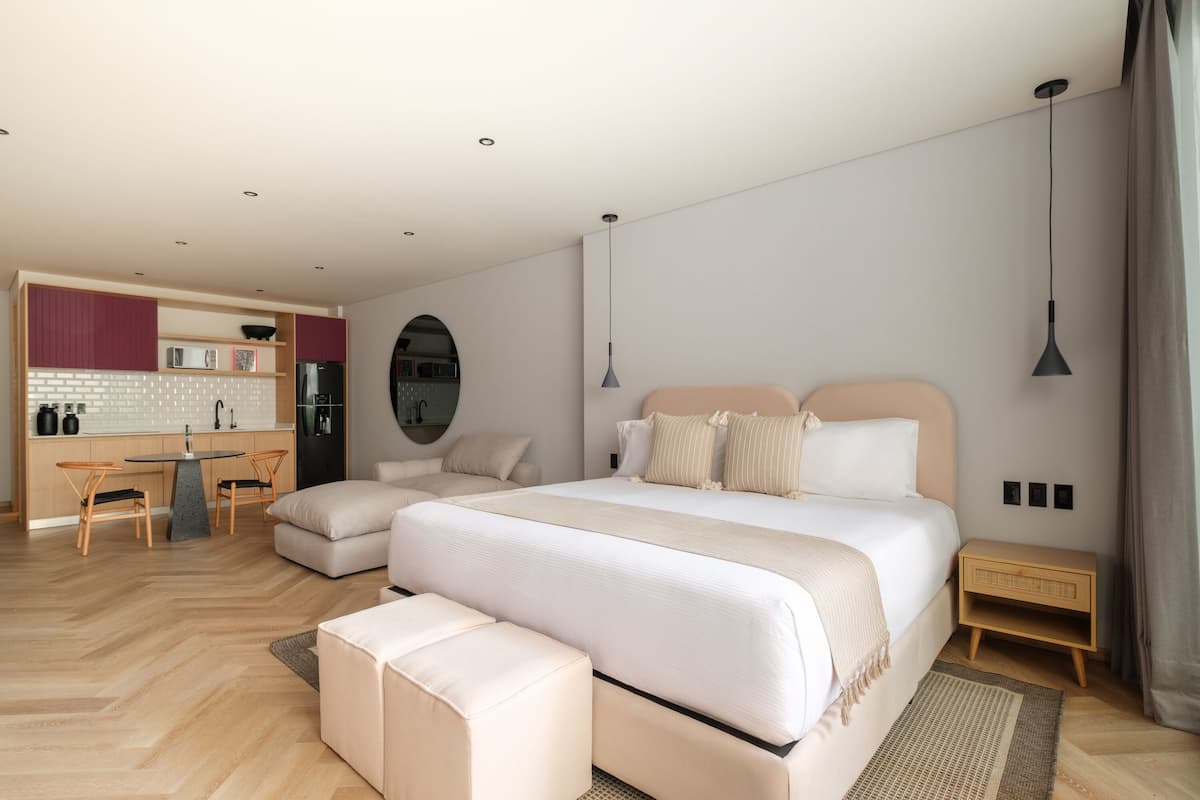 Studio | Hochwertige Bettwaren, Daunenbettdecken, Zimmersafe