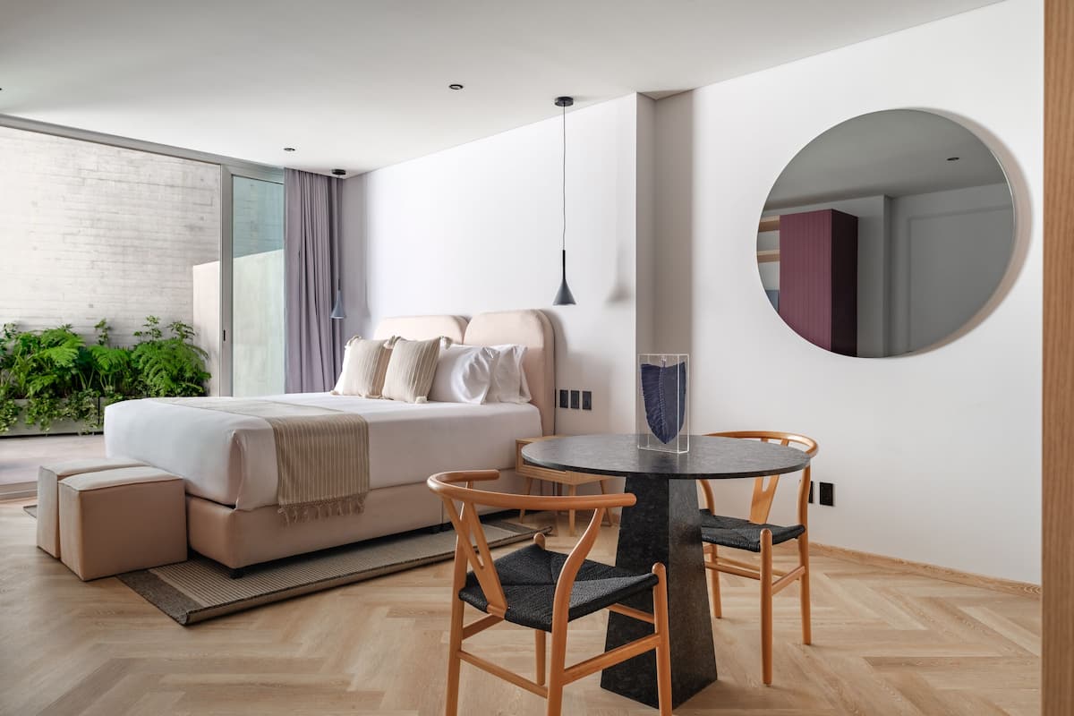 Studio | Hochwertige Bettwaren, Daunenbettdecken, Zimmersafe