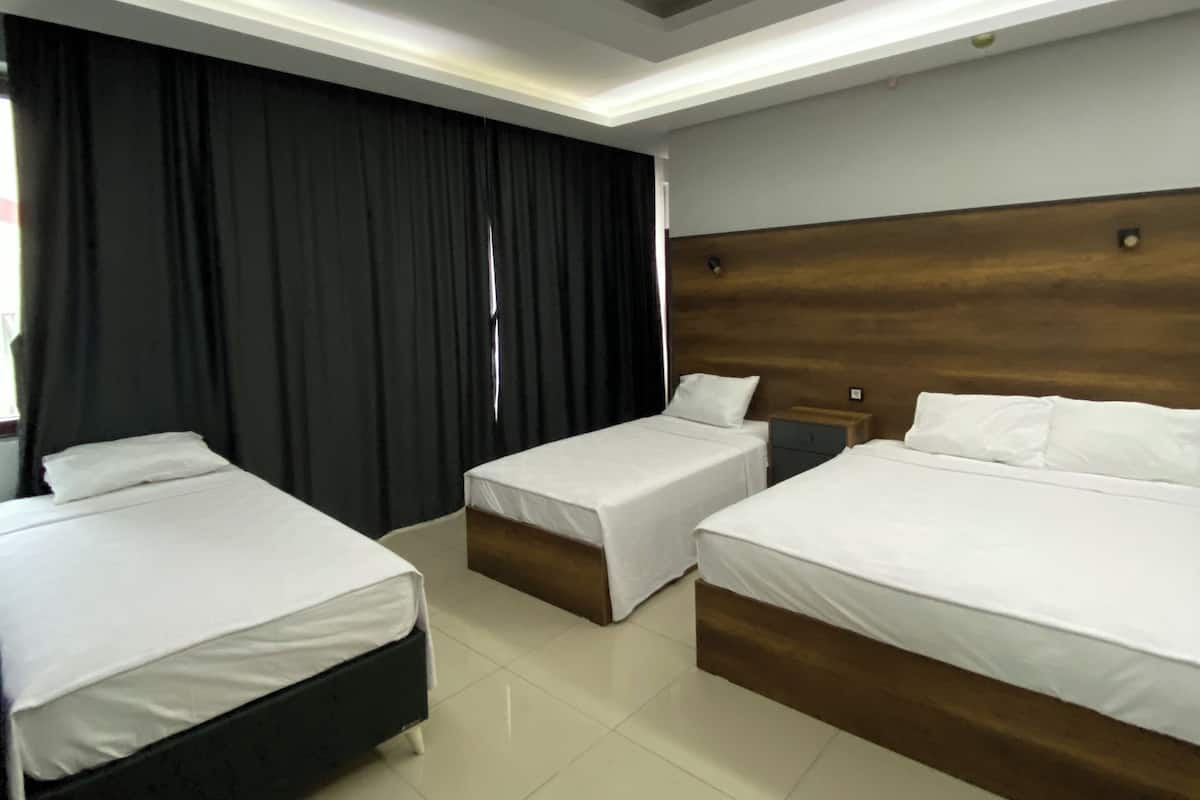 1 bedroom, desk, laptop workspace, free WiFi