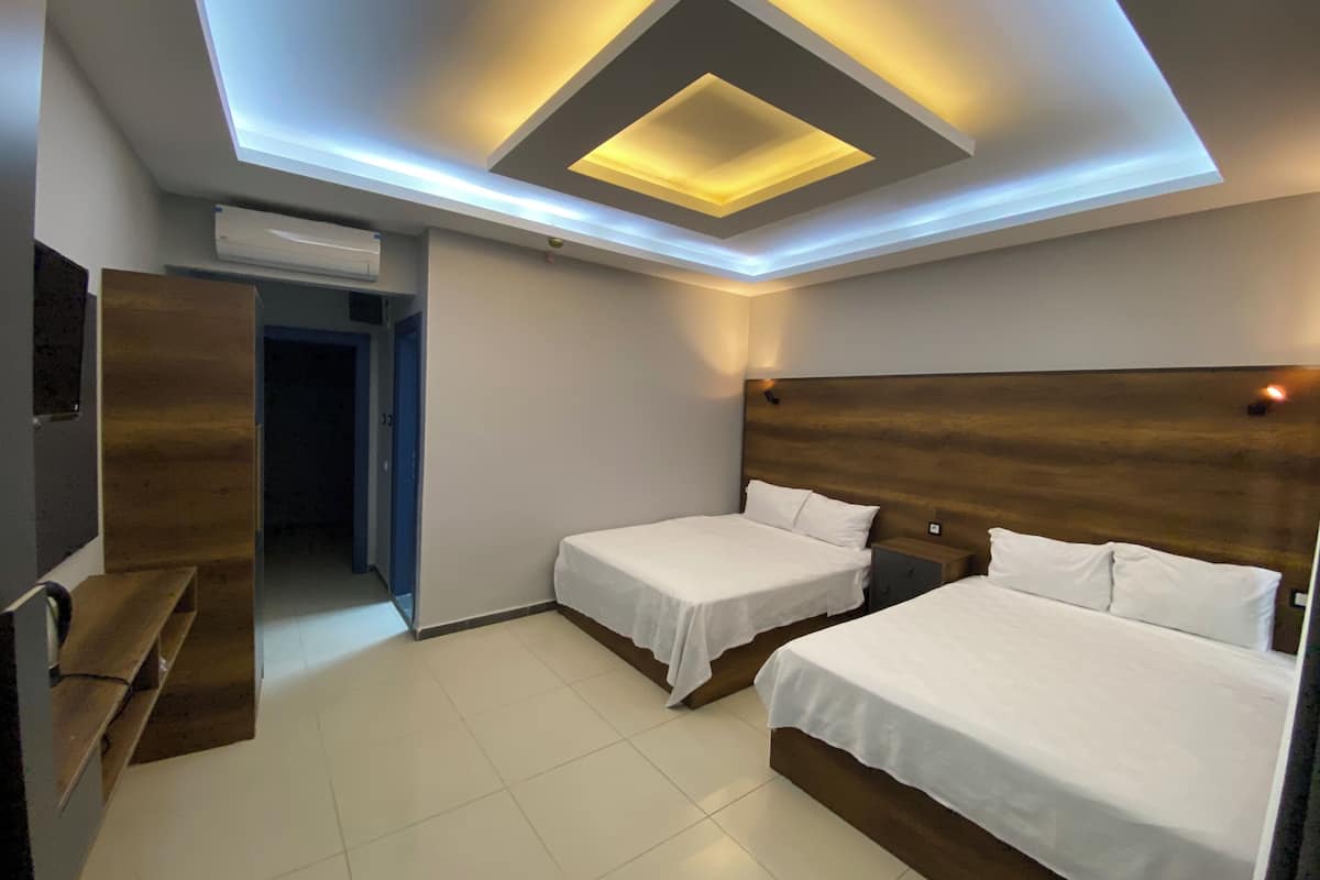 1 bedroom, desk, laptop workspace, free WiFi