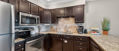 Condo, Multiple Beds (Sandy's Beach Retreat) | Private kitchen