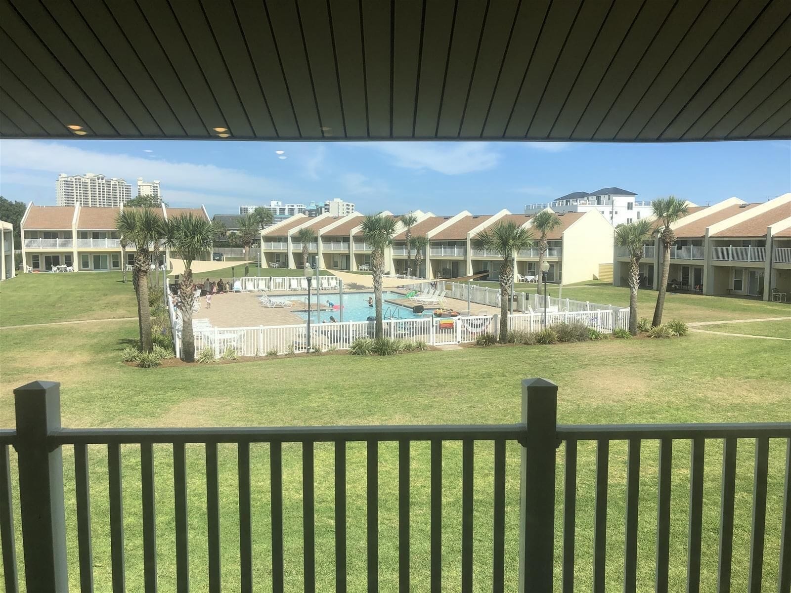 Apartment, Mehrere Betten (Sandy's Beach Retreat) | Unterkunftsgelände