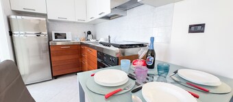 Casa Raffi - One Bedroom Apartment, Sleeps 4