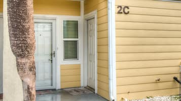Rumah, Beberapa Tempat Tidur (2C, Stay Salty) | Detail eksterior