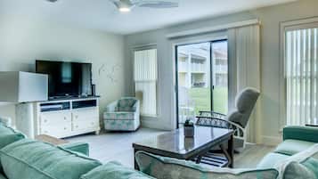 Townhome, Multiple Beds (2 C, Three Bedroom Townhome) | Living area