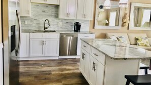 公寓客房, 1 張特大雙人床 (6 A, One Bedroom Condo) | 私人廚房