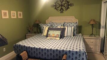 Condo, 1 King Bed (8 E Two Bedroom Condo) | 2 bedrooms