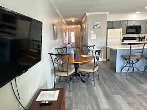 Condo, 1 King Bed (9A, Resting Beach Face) | Dining - 9 A, One Bedroom Condo (Miramar Beach)