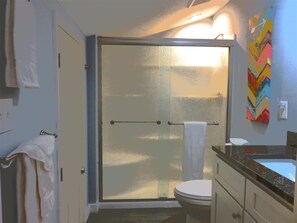 Apartment, Mehrere Betten (10E, Our Happy Place) | Badezimmer