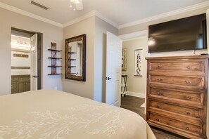 Condo, 1 King Bed (Settle on the Sand) | 1 bedroom, iron/ironing board - Settle on the Sand (Miramar Beach)