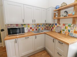 Casa de campo | Cozinha privada | Geladeira, lava-louças, chaleira elétrica, torradeira