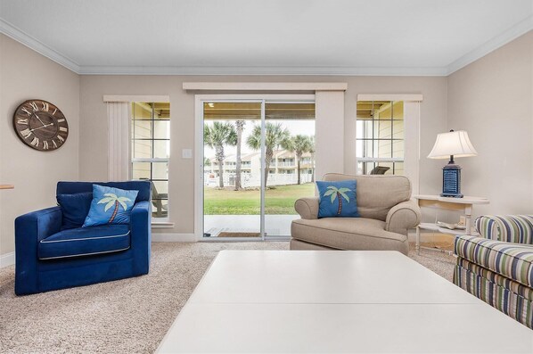 Living area - Meet Me at The Gulf (Destin)