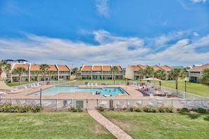 Condo, varias camas (Southern Charm on the Gulf) | Cancha deportiva