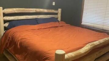 3 habitaciones, cuna de viaje, wifi gratis y ropa de cama