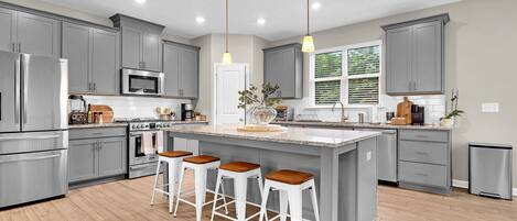 Fridge, microwave, oven, dishwasher