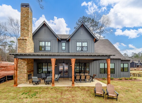 Exterior - SOUTHERN CHARM-Enchanting 5BR house in new Magnolia Cove development-Waterfront! (Dadeville)