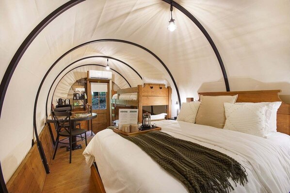 1 chambre, literie fournie