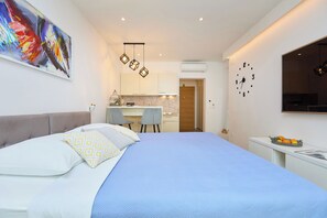 星評価なしの画像、3 / 18、ボタン