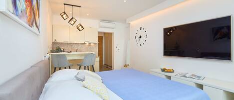 Fer et planche Ă repasser, Wi-Fi gratuit, draps fournis