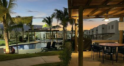 1537 Casa Las Conchas