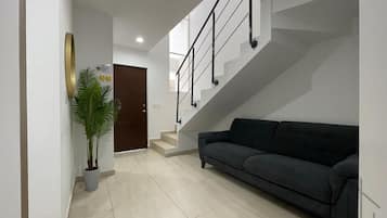 Pintu masuk interior