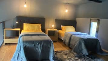 1 bedroom, in-room safe, iron/ironing board, free WiFi