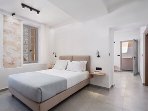 Design studio, uitzicht op stad | Luxe beddengoed, donzen dekbedden, individueel gedecoreerd