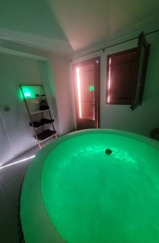 Villa 6 p spa Privatif Proche des Plages