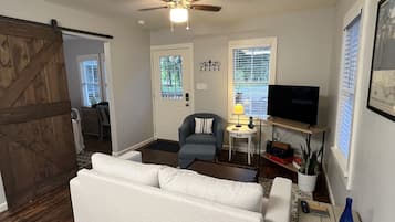 Smart TV, books, music library, stereo