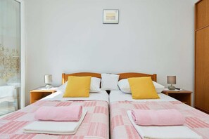 1 chambre, Wi-Fi gratuit, draps fournis
