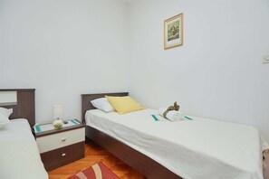 1 chambre, Wi-Fi gratuit, draps fournis