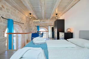 1 chambre, fer et planche à repasser, Wi-Fi gratuit, draps fournis