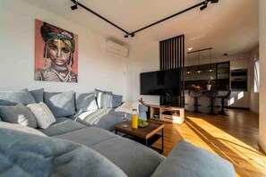 Smart-TV, videospill og bøker