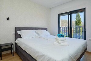 1 habitación, escritorio, wifi gratis y ropa de cama 