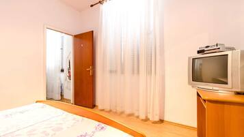1 habitación, wifi gratis y ropa de cama