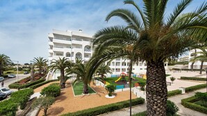 Apartment, 1 Bedroom, Balcony | Garden - Be my Guest Flat With Pool Acess (Lagoa)