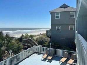 Property grounds - Surfside Dreaming - "It's a Shore thing." (Surfside Beach)