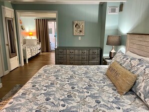 5 habitaciones, tabla de planchar con plancha y wifi gratis 