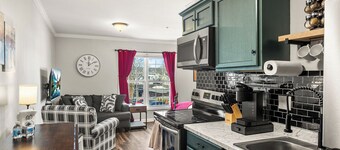 All New Studio apartment in center of town