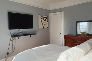 1 bedroom, iron/ironing board, WiFi, bed sheets - Cozy 1-bedroom apartment with WiFi, AC in welcoming Brooklyn (Brooklyn)