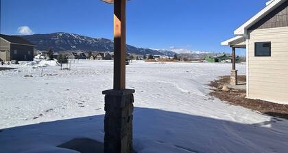 New! Rustic Modern Gateway to the Palisades