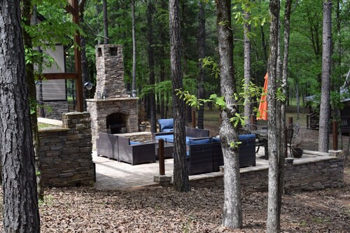 No Cleaning Fee~Sunset Hollow ~ Private Area Park