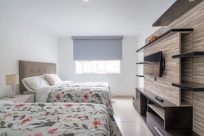 4 bedrooms, iron/ironing board, bed sheets - Beautiful beach and countryside house, parties and events (San Antonio)